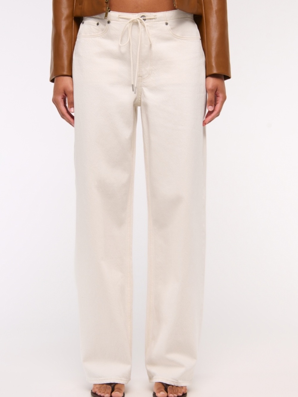 Wide leg low rise Drawstring Jeans in ecru NWT